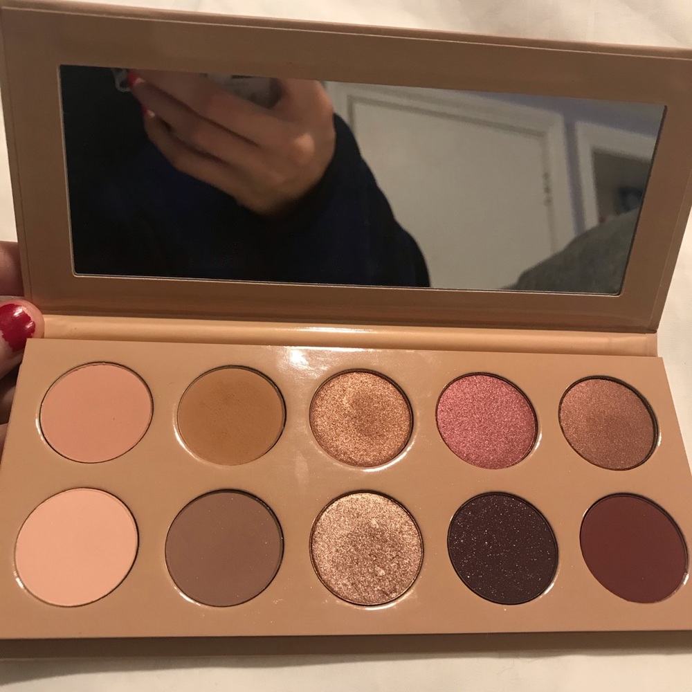 KKW Beauty Eyeshadow Palette Classic Blossom